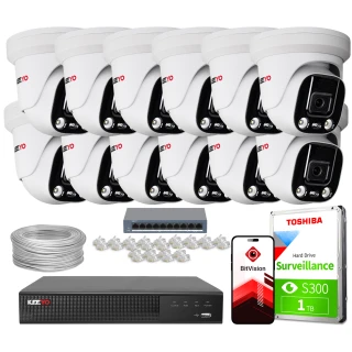 Zestaw do monitoringu składający się z dziesięciu białych kamer, rejestratora, dysku twardego Toshiba 1TB, kabla oraz aplikacji mobilnej BitVision. W tle widoczny jest także switch sieciowy i zestaw złączek.