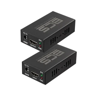 Na zdjęciu znajdują się dwa czarne konwertery BCS z portami HDMI i zasilania, ułożone jeden nad drugim. Oba urządzenia mają oznaczenia wejścia i wyjścia oraz diody sygnalizacyjne.