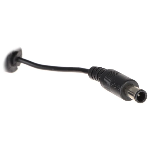 Na zdjęciu znajduje się czarne złącze zasilacza z kablem, zakończone metalową końcówką. Produkt jest przedstawiony na białym tle, co podkreśla jego detale.